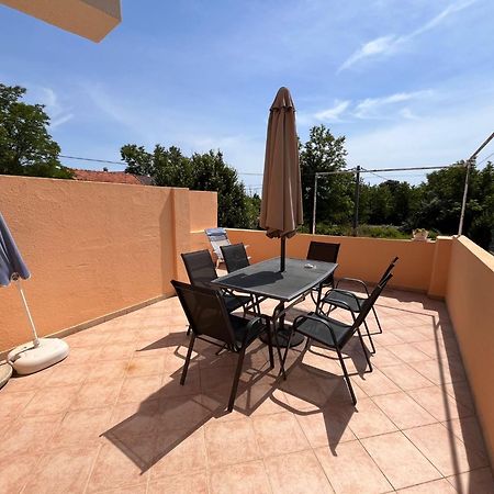 Beautiful Apartment Julieta Privlaka  Exterior foto